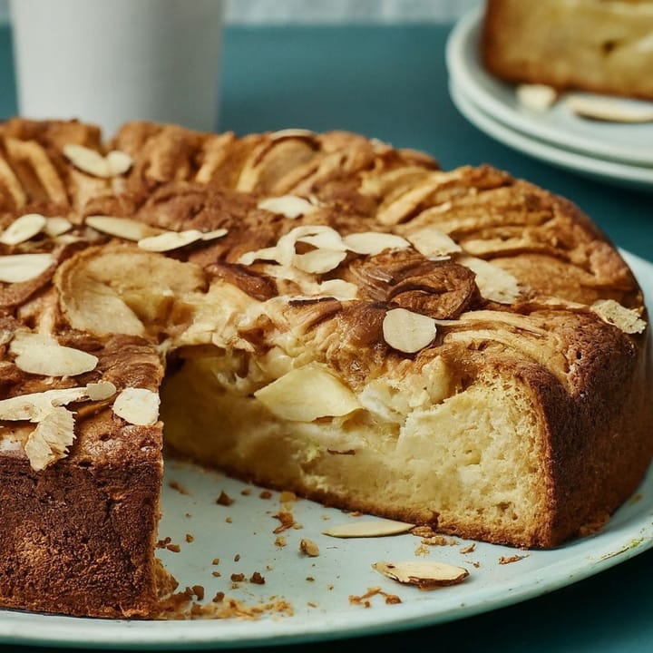 Mary Berry's Apple and Almond Cake: A Delightful Treat